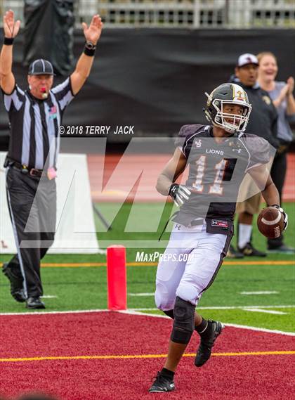 Thumbnail 3 in Orange Lutheran @ JSerra Catholic photogallery.