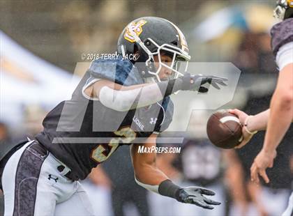 Thumbnail 1 in Orange Lutheran @ JSerra Catholic photogallery.