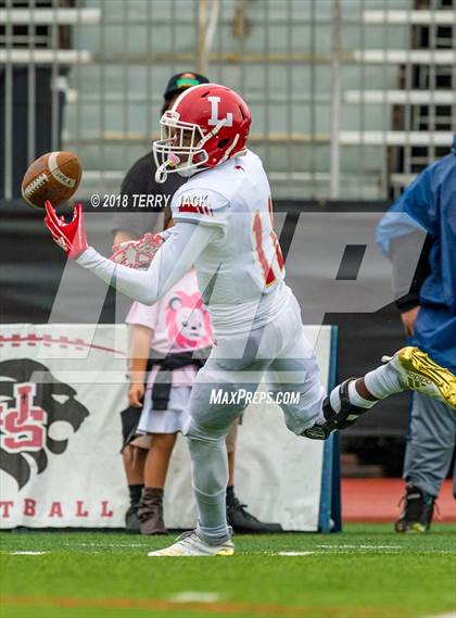 Thumbnail 1 in Orange Lutheran @ JSerra Catholic photogallery.