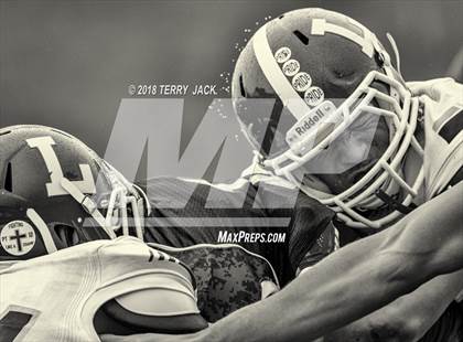 Thumbnail 3 in Orange Lutheran @ JSerra Catholic photogallery.