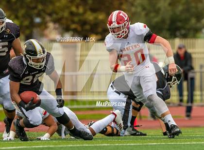 Thumbnail 2 in Orange Lutheran @ JSerra Catholic photogallery.