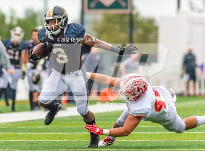Thumbnail 1 in Orange Lutheran @ JSerra Catholic photogallery.