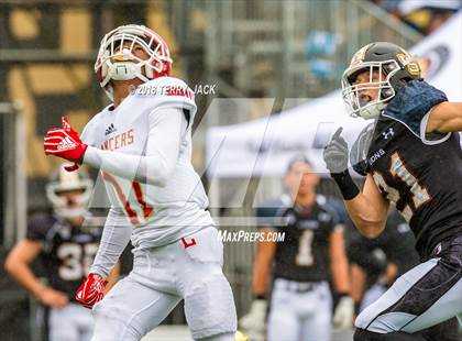Thumbnail 2 in Orange Lutheran @ JSerra Catholic photogallery.