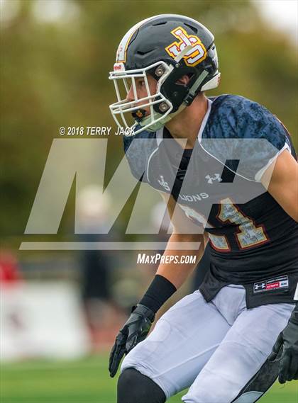 Thumbnail 2 in Orange Lutheran @ JSerra Catholic photogallery.