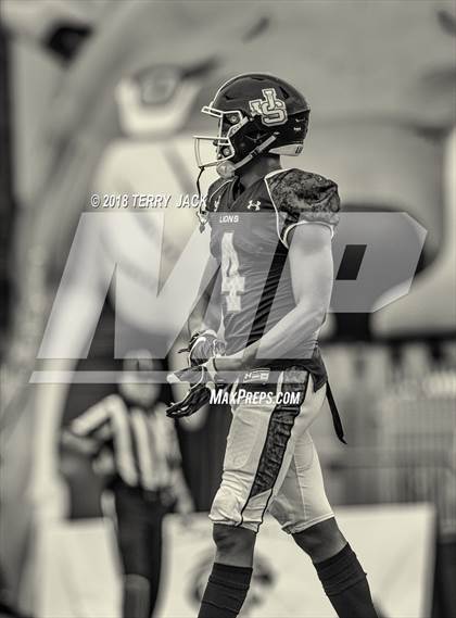 Thumbnail 3 in Orange Lutheran @ JSerra Catholic photogallery.