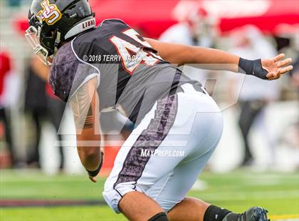 Thumbnail 3 in Orange Lutheran @ JSerra Catholic photogallery.