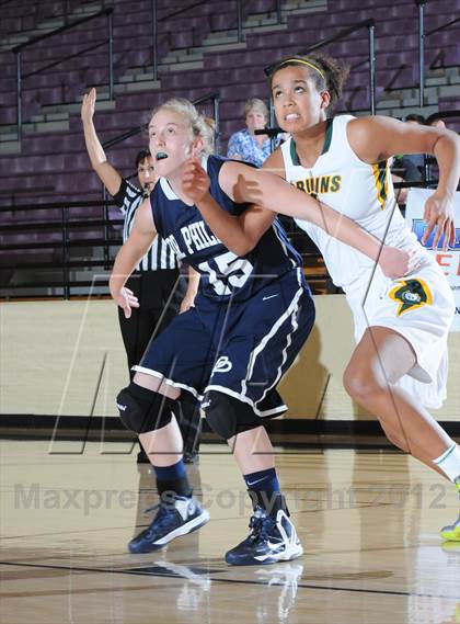 Thumbnail 1 in Dr. Phillips vs. Rock Bridge (Nike Tournament of Champions) photogallery.