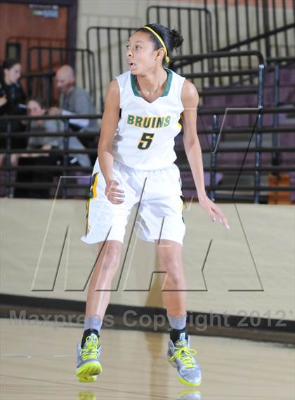 Thumbnail 2 in Dr. Phillips vs. Rock Bridge (Nike Tournament of Champions) photogallery.