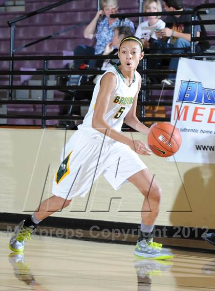 Thumbnail 1 in Dr. Phillips vs. Rock Bridge (Nike Tournament of Champions) photogallery.