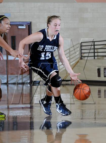 Thumbnail 1 in Dr. Phillips vs. Rock Bridge (Nike Tournament of Champions) photogallery.