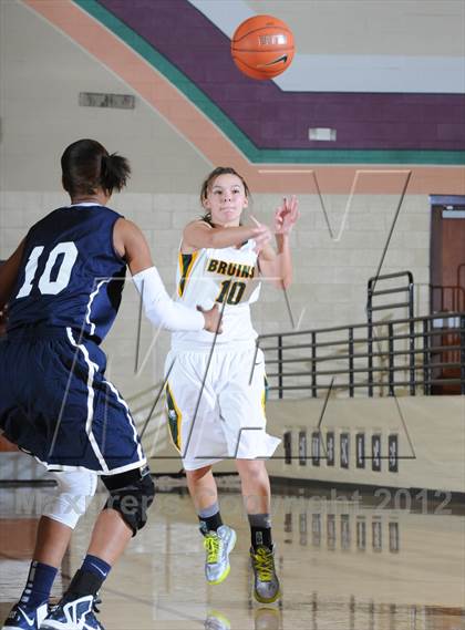Thumbnail 1 in Dr. Phillips vs. Rock Bridge (Nike Tournament of Champions) photogallery.