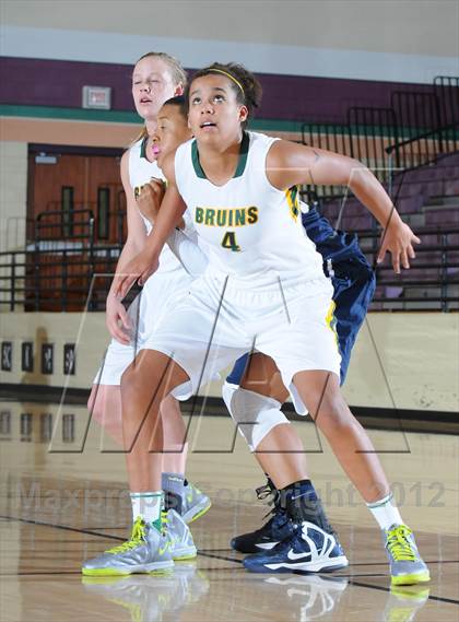 Thumbnail 1 in Dr. Phillips vs. Rock Bridge (Nike Tournament of Champions) photogallery.