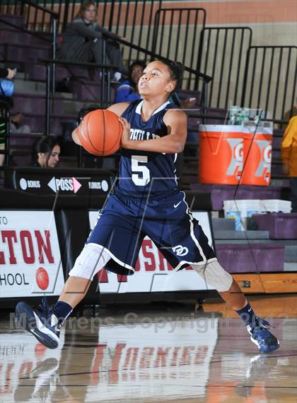 Thumbnail 1 in Dr. Phillips vs. Rock Bridge (Nike Tournament of Champions) photogallery.