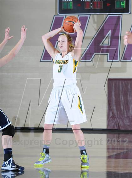 Thumbnail 1 in Dr. Phillips vs. Rock Bridge (Nike Tournament of Champions) photogallery.