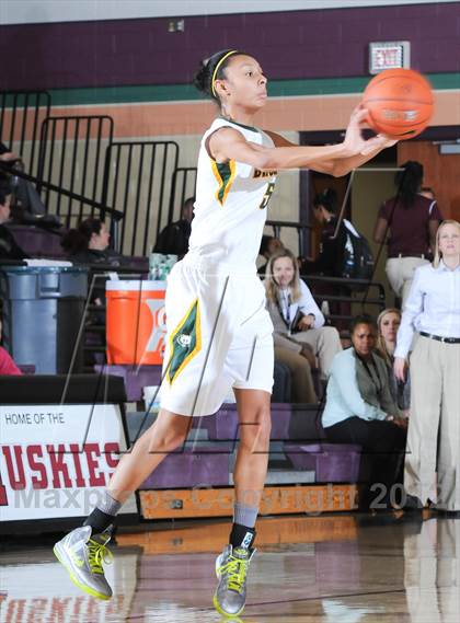 Thumbnail 3 in Dr. Phillips vs. Rock Bridge (Nike Tournament of Champions) photogallery.