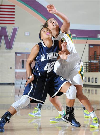 Thumbnail 1 in Dr. Phillips vs. Rock Bridge (Nike Tournament of Champions) photogallery.