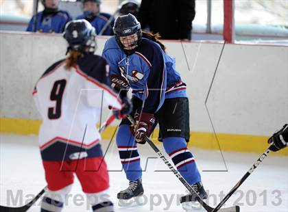 Thumbnail 2 in East Catholic vs. Hall/Conard (Pioneer Valley Winter Classic) photogallery.