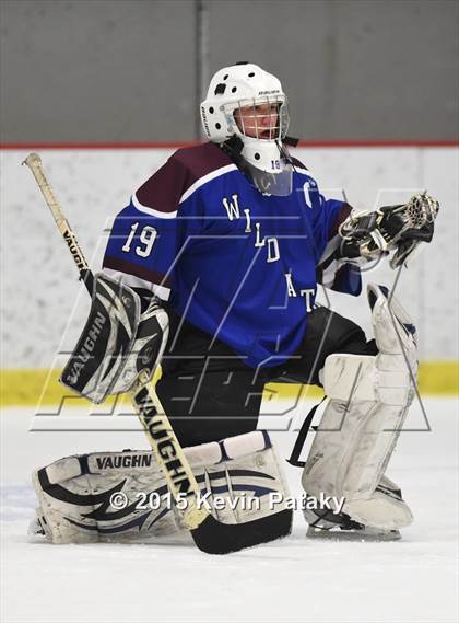 Thumbnail 2 in Suffield/Granby/Windsor Locks vs. Cheshire photogallery.