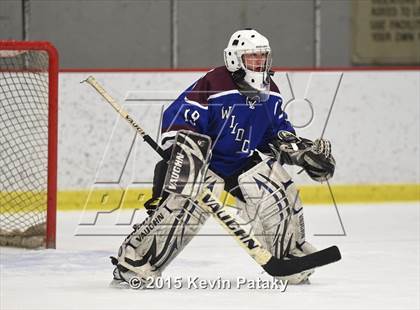 Thumbnail 3 in Suffield/Granby/Windsor Locks vs. Cheshire photogallery.