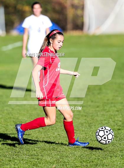 Thumbnail 2 in Staples vs Norwich Free Academy photogallery.