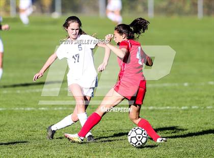 Thumbnail 1 in Staples vs Norwich Free Academy photogallery.