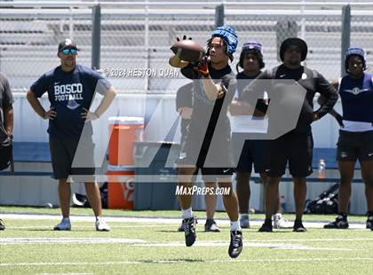 Thumbnail 1 in St. John Bosco vs. Serra (Brave 8 Invitational) photogallery.