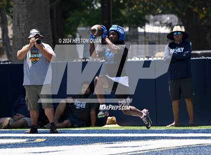 Thumbnail 3 in St. John Bosco vs. Serra (Brave 8 Invitational) photogallery.