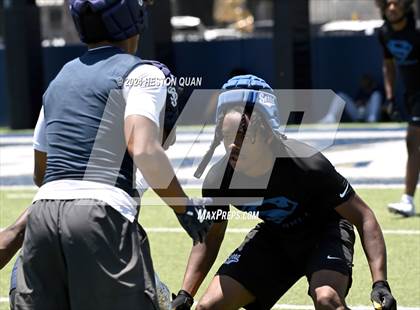 Thumbnail 1 in St. John Bosco vs. Serra (Brave 8 Invitational) photogallery.