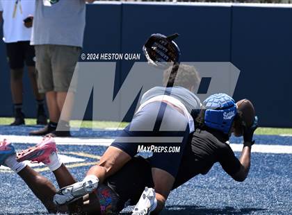 Thumbnail 3 in St. John Bosco vs. Serra (Brave 8 Invitational) photogallery.