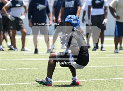 Thumbnail 3 in St. John Bosco vs. Serra (Brave 8 Invitational) photogallery.