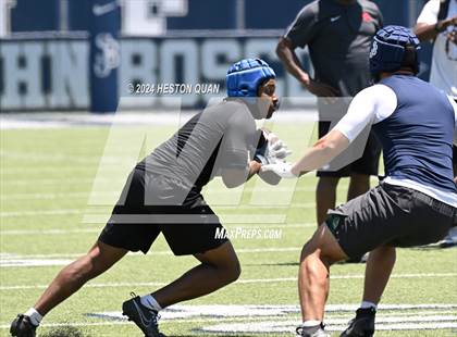 Thumbnail 1 in St. John Bosco vs. Serra (Brave 8 Invitational) photogallery.