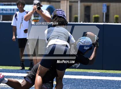 Thumbnail 3 in St. John Bosco vs. Serra (Brave 8 Invitational) photogallery.