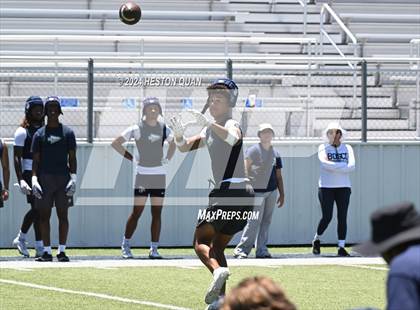 Thumbnail 2 in St. John Bosco vs. Serra (Brave 8 Invitational) photogallery.