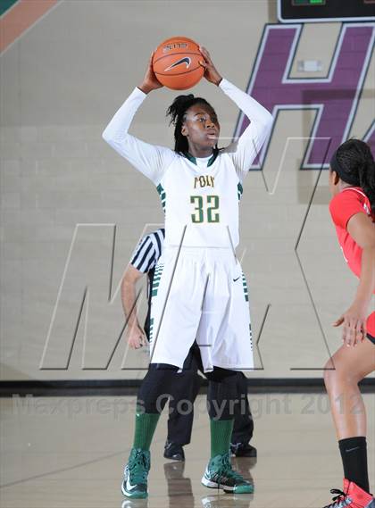 Thumbnail 2 in Long Beach Poly vs. St. Mary's (Nike Tournament of Champions) photogallery.