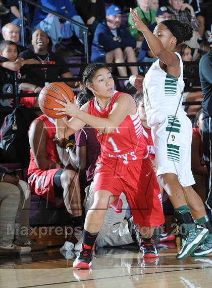 Thumbnail 1 in Long Beach Poly vs. St. Mary's (Nike Tournament of Champions) photogallery.