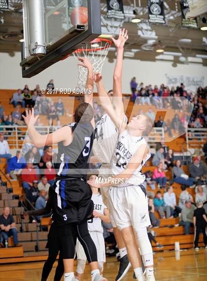 Thumbnail 2 in Creighton Prep @ Lincoln Northeast photogallery.