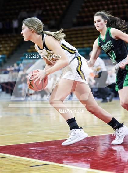 Thumbnail 2 in Arapahoe vs Fossil Ridge (CHSAA 5A Great 8) photogallery.