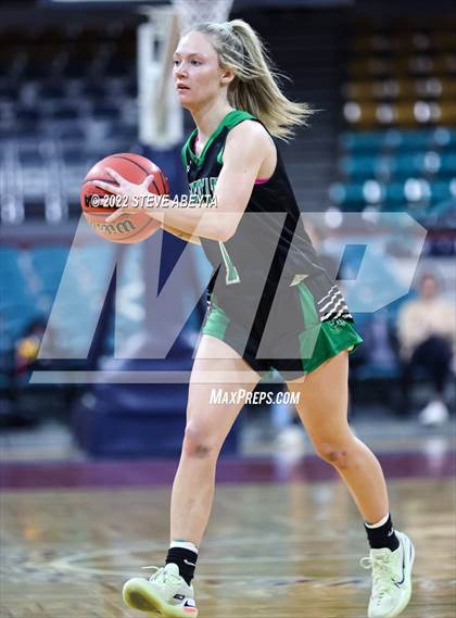 Thumbnail 3 in Arapahoe vs Fossil Ridge (CHSAA 5A Great 8) photogallery.