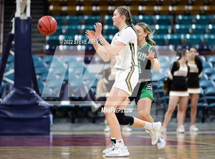 Thumbnail 2 in Arapahoe vs Fossil Ridge (CHSAA 5A Great 8) photogallery.