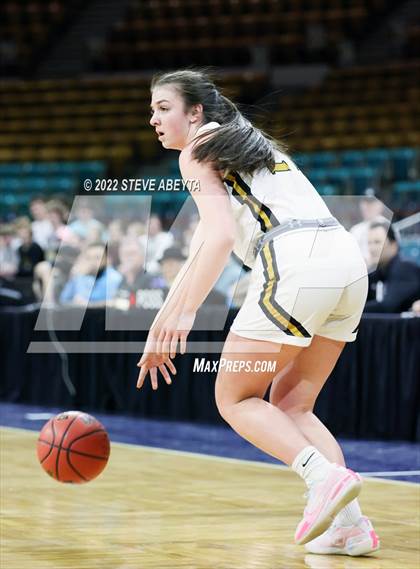 Thumbnail 2 in Arapahoe vs Fossil Ridge (CHSAA 5A Great 8) photogallery.
