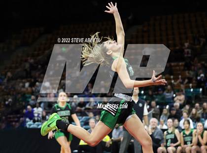 Thumbnail 3 in Arapahoe vs Fossil Ridge (CHSAA 5A Great 8) photogallery.