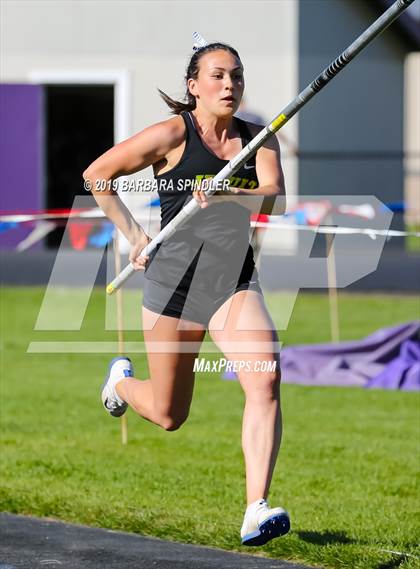 Thumbnail 2 in Jesuit @ Sunset (Pole Vault) photogallery.