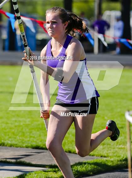 Thumbnail 2 in Jesuit @ Sunset (Pole Vault) photogallery.