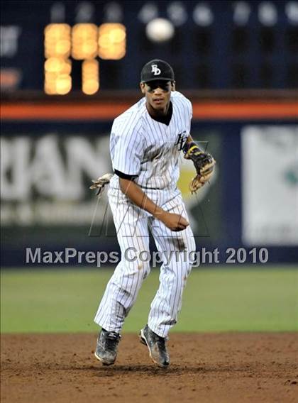 Thumbnail 2 in El Dorado vs. Crespi (Diamond Sports National Classic) photogallery.