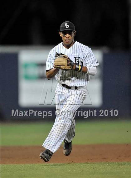 Thumbnail 2 in El Dorado vs. Crespi (Diamond Sports National Classic) photogallery.