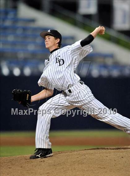 Thumbnail 1 in El Dorado vs. Crespi (Diamond Sports National Classic) photogallery.