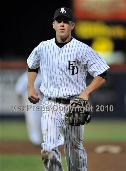 Thumbnail 2 in El Dorado vs. Crespi (Diamond Sports National Classic) photogallery.