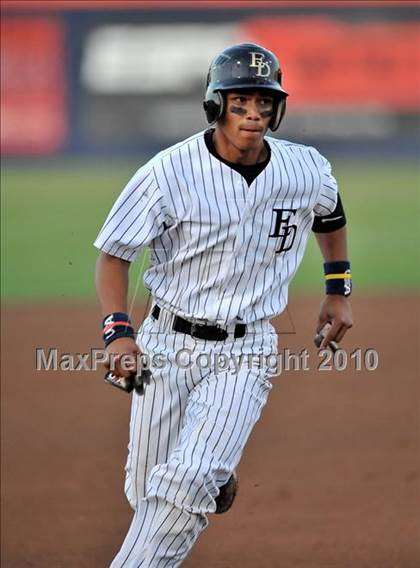 Thumbnail 3 in El Dorado vs. Crespi (Diamond Sports National Classic) photogallery.