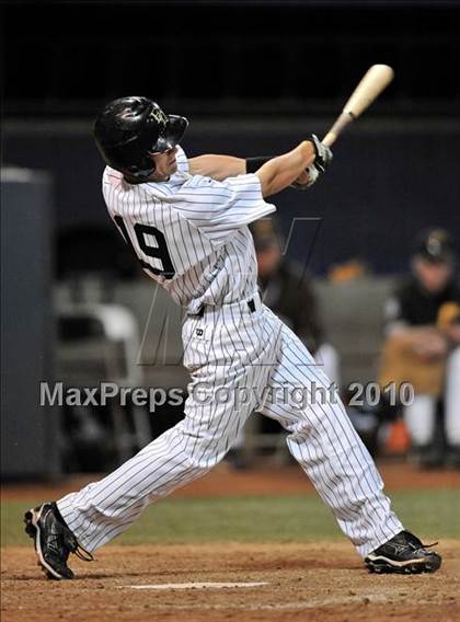 Thumbnail 2 in El Dorado vs. Crespi (Diamond Sports National Classic) photogallery.