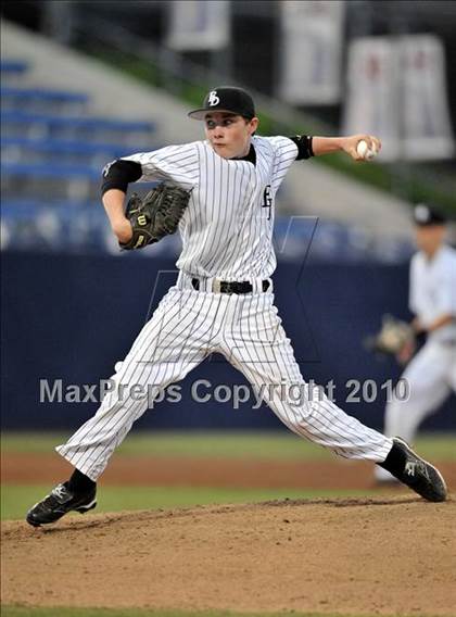 Thumbnail 2 in El Dorado vs. Crespi (Diamond Sports National Classic) photogallery.